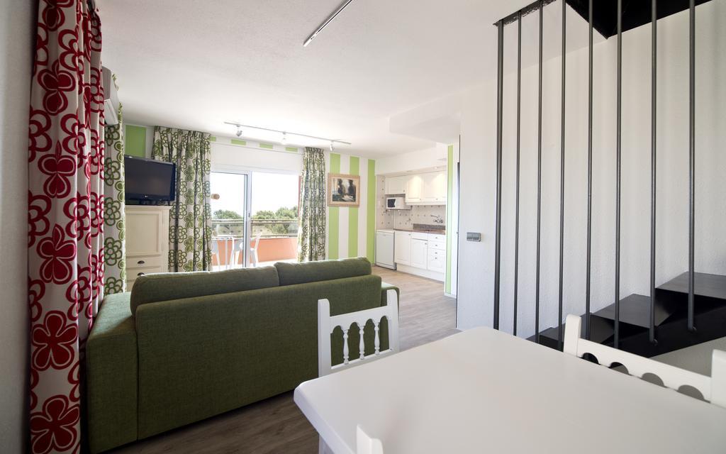 Apartamentos Sallés Beach L'Estartit Esterno foto