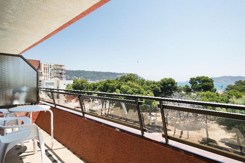 Apartamentos Sallés Beach L'Estartit Esterno foto