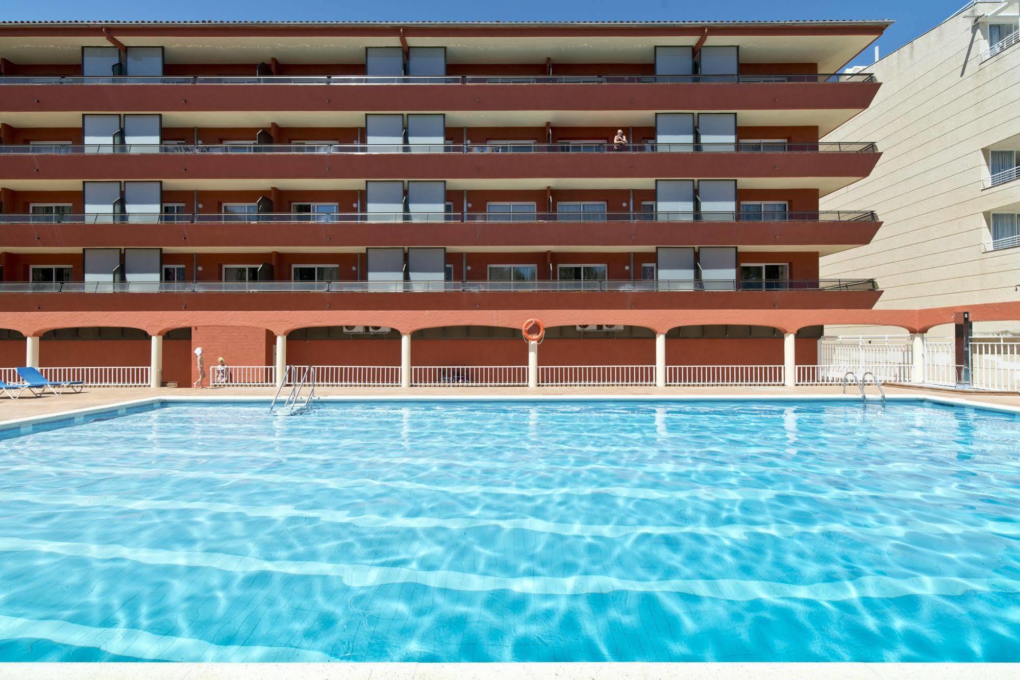 Apartamentos Sallés Beach L'Estartit Esterno foto